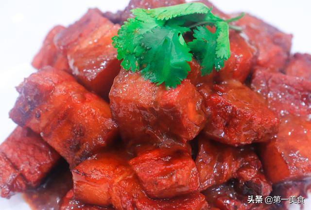 家庭美味，经典红烧肉的做法详解