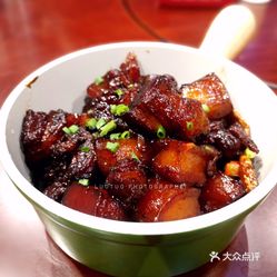 毛氏红烧肉，传承与创新的味觉盛宴