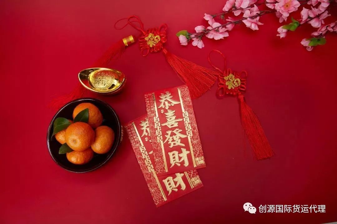 喜庆洋溢，红底福字的传统魅力与现代意义